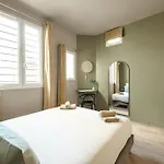 Loft Design With Sauna And Cinema דירה *