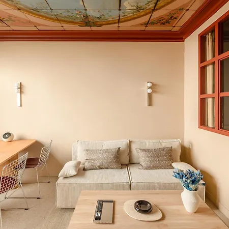Lägenhet Loft Design With Sauna And Cinema